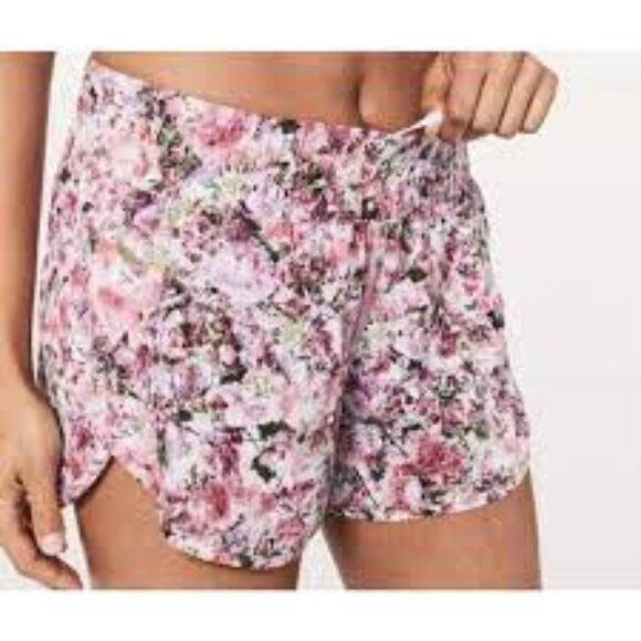 Lululemon Athletica Tracker Shorts in Blossom Spritz. Size 4. EUC. - Picture 3 of 11